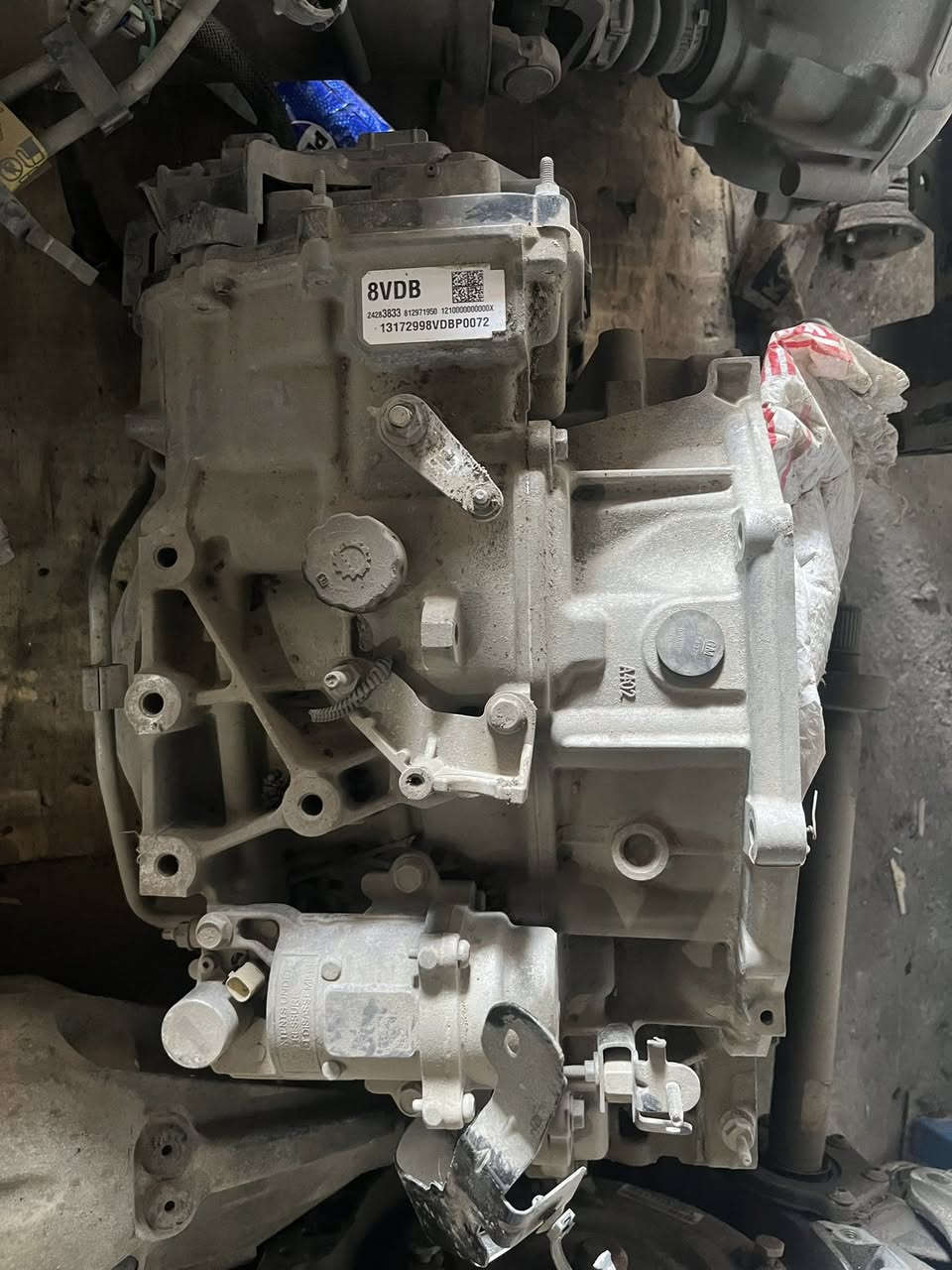 للبيع كير اكوينكس حجم المحرك 2000 تو ويل مال كصه بجم وبي ضمان
