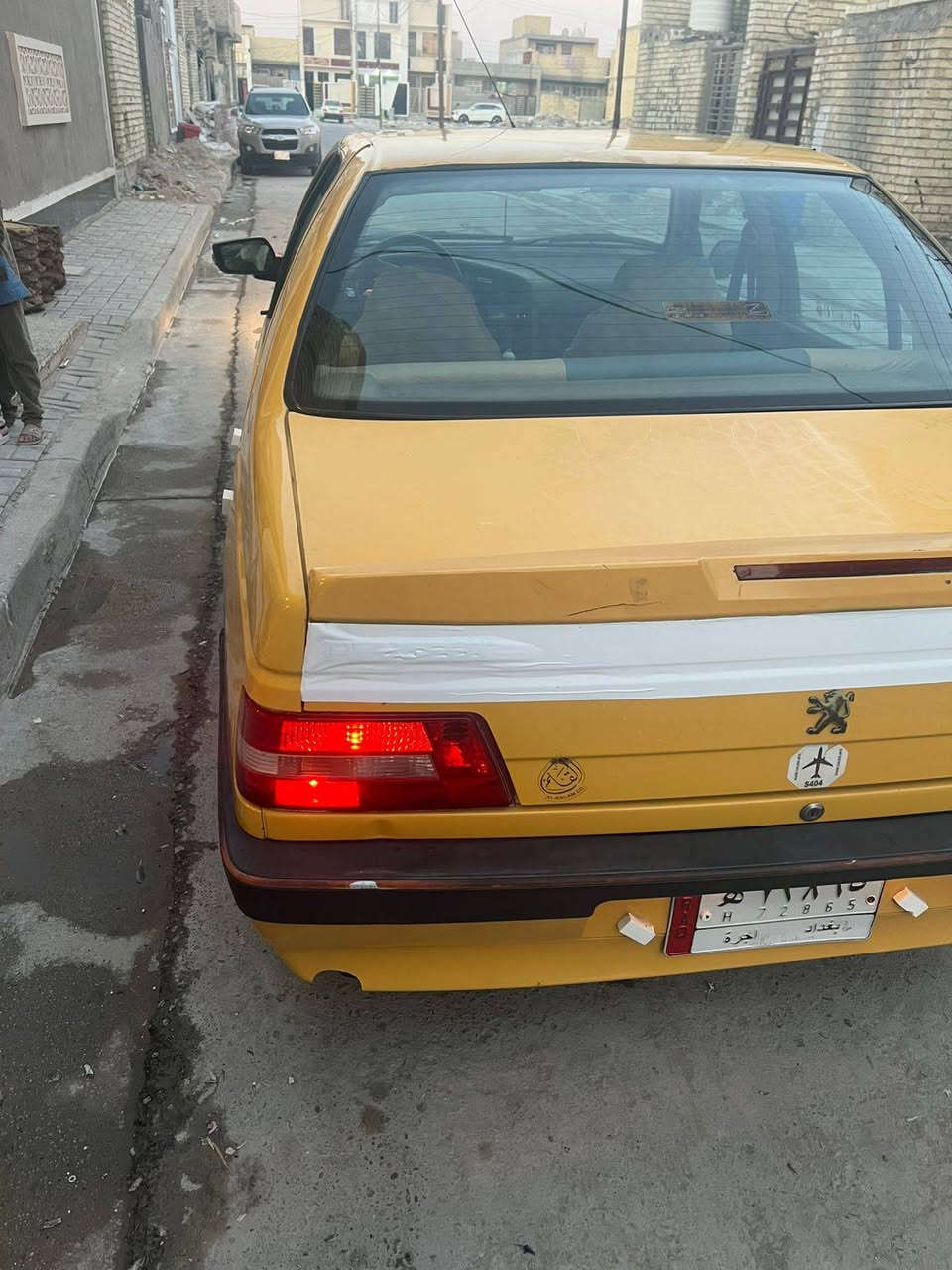 السلام عليكم بيجو لميس 2016 بغداد سيارة كير ومكينه مكفول تبريد ثلج ماشالله ميكانيكهه كله جديد اويل بم باتري قوايش رولات كلهن نفضتهن جدد مدوشمه كاعيه وتنته سيارة نضيفه ومكينتهه مال معاتب ترايك وين ميعجبك سنويتهه لل2027 السعر 40 $ وبيهه مجال للطيبين مكانهه حي اؤر ***********
