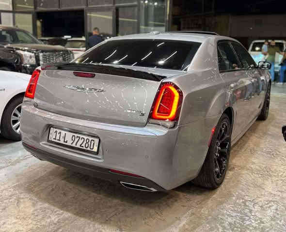 اوباما 18 فئة S
رقم بغداد 

بانوراما...مواصفات 

السيارة احدثها جاملغ الأيمن موضح بالصورة ...بيها تبديل باب السائق والباب لي خلف السائق ..بيها كلير اثر سخوط...

السيارة جاهزة من كل شي وما بيها نقص برغي ...وشكلها موضح بالصورة والفديوا ...

***********

قفلها 195 ....قفل
