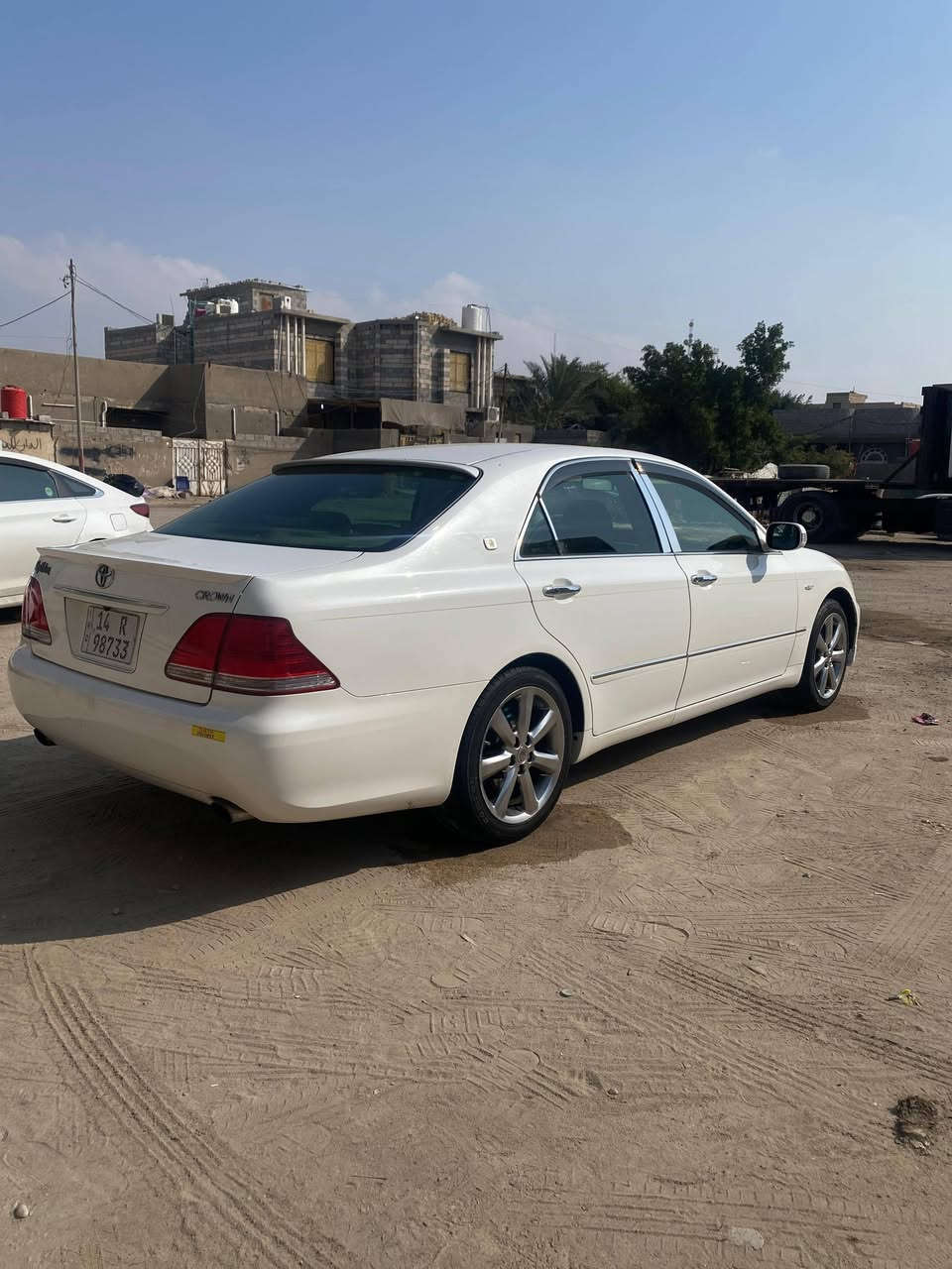 سلام عليكم تيوته شاهينه لبيع 
رقم بصره نكليزي قرار 48
تحويل ثاني يوم مشروع وطني 
ماشيه 100الف حقيقي
دكمتين كرستال اصل 
شاصي 82.   كفاله عامه 
تبريد قطعتين 
ويل حاويه دنك وتخم تاير زيرو
كشنات كهربائي
ستيرن كهربائي
مكينه ديفور 
كير 6نمر
مرايه شفط ابو الشاره
كروز سرعه
حجر بيها
حداده توه نافظها 
6بصمات 
السعر 150بيها مجال 
سياره مامتعوبه مال جناي
عنون بصره رقم الهاتف
***********
بيه وتساب
