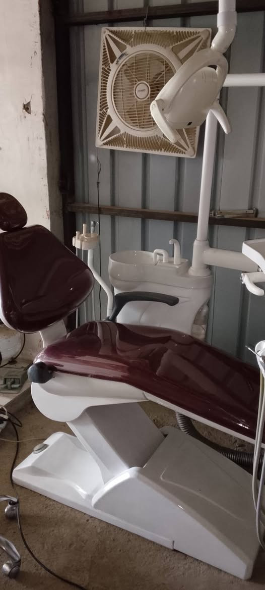 #للبيـــــــــع_كرســــــــــي أسنان مستعمل نوع سمارت  بسعر  مناسب رقم الهاتف *********** ابو هادي
