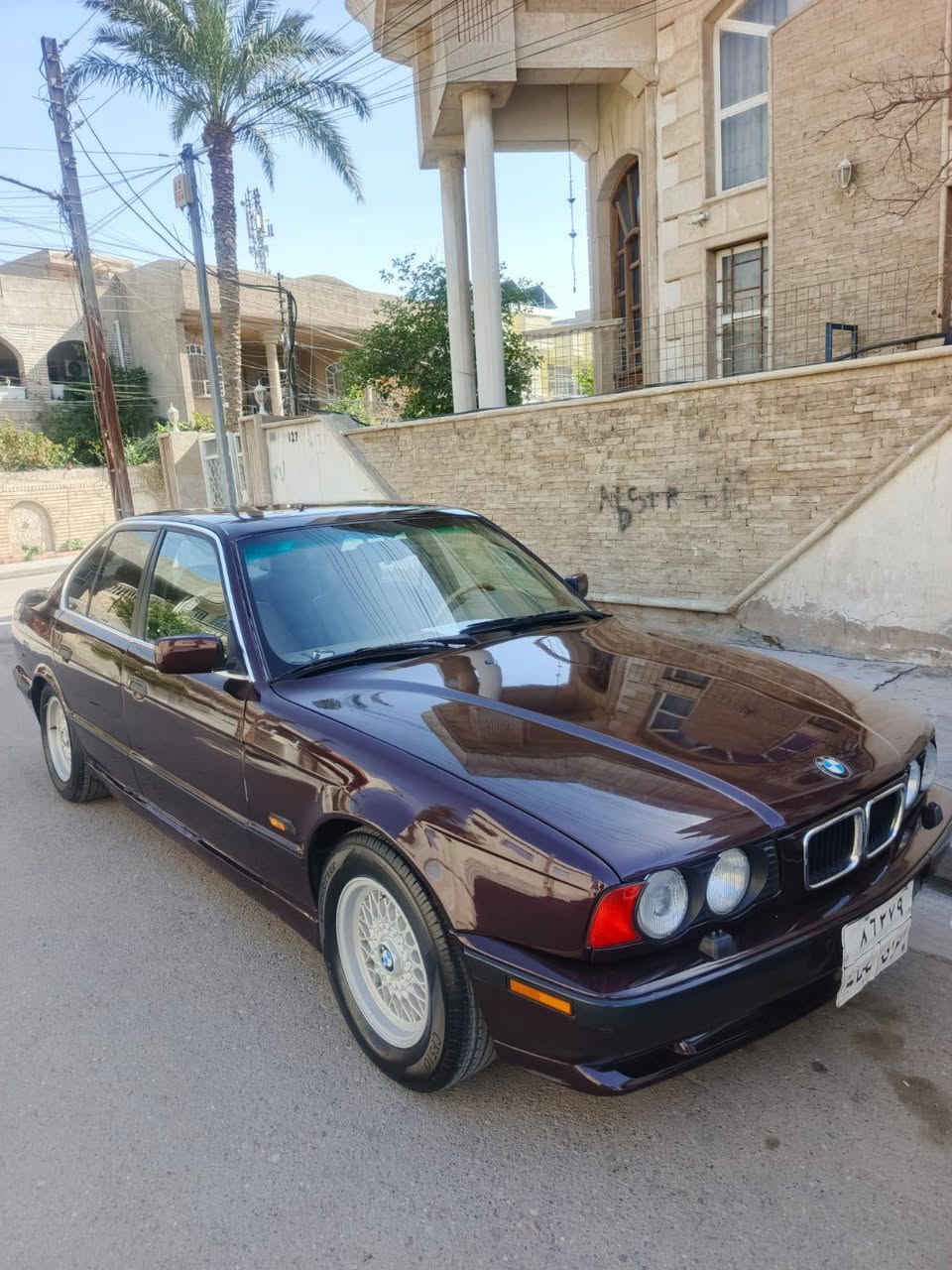 سلام عليكم شباب
بي ام 525
موديل 93
وارد يابان
مصبوغه عام  
صدر امامي خلفي جديد
تخم تأثير جديد
تبريد شغال
مكاني بغداد سيديه 
الهاتف ***********
السعر 75 وبيه مجال قليل
