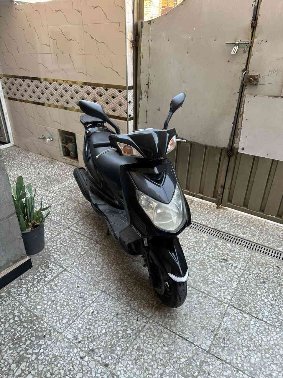 سكنس فحل ياباني قبق نفخ ستان كهرباء
اخوان دراجه جديدة كفاله عامة مكينه مكفوله مامفتوحه كفرات اصلي كهربائيات شغالات مشيها كلش سريع دراجه مال منتسب دهن درجه اولى بانزين يعني مامتعوبه ماشيه 42 (سعر _مليون_) مع مجال بسيط/ مكان بغداد العبيدي/ ***********

