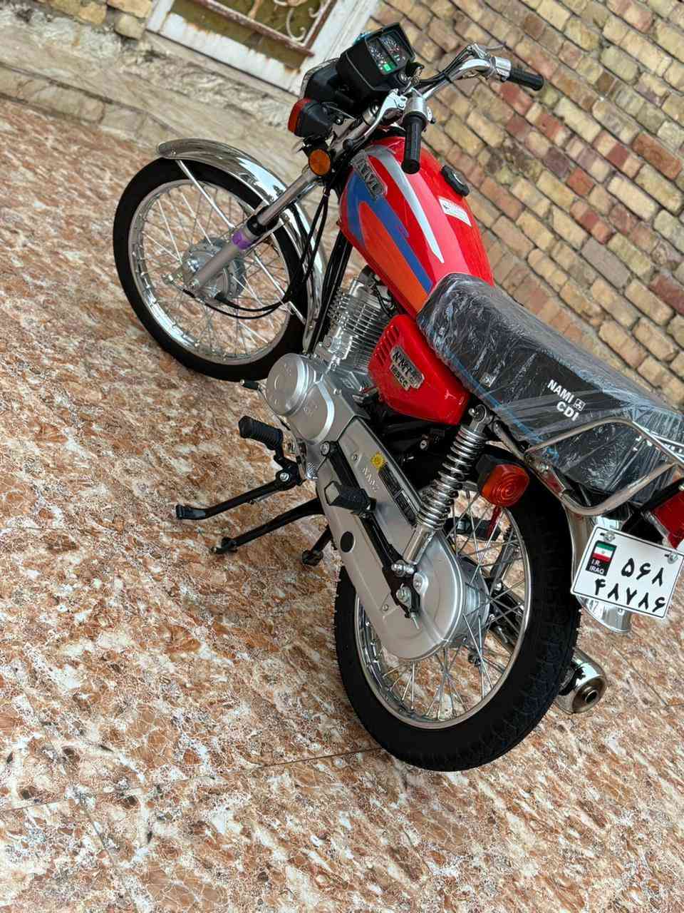 دراجه للبيع كفاله عامه السعر بيها مجال قليل 2027 ***********
