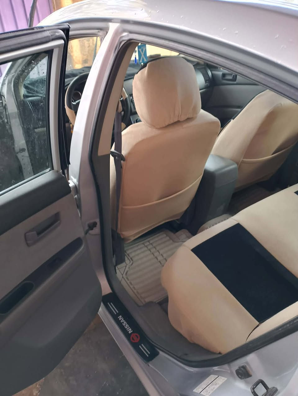 سلام عليكم للبيع سنتره موديل 9بيهه جاملغ كما موظح بصوره كير محرك تبريد كله شغال تخم تاير جديد سياره  جاهزه من كل شي السعر 75 اي استفسار***********
