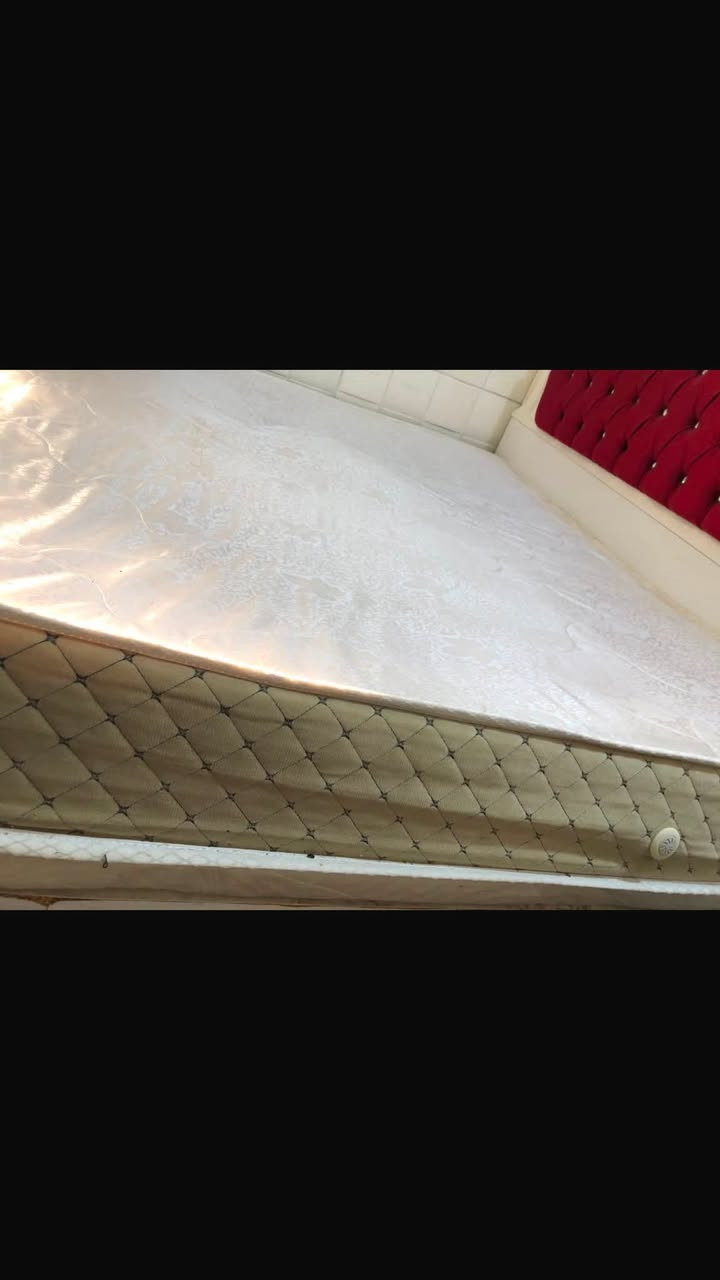 السلام عليكم عندي هذه الاغراض للبيع 
الكراسي اثنينهن نظيفات ومرتبات سعرهم ٧٥ 
والدوشك طبي نظيف شويه بي خسفه بسيطه  على صفحه سعره ٥٠ الف


**إذا كنت صاحب هذا الإعلان وتريد حذفه لأي سبب، رجاءا أرسل رسالة إلى الدعم الفني**
