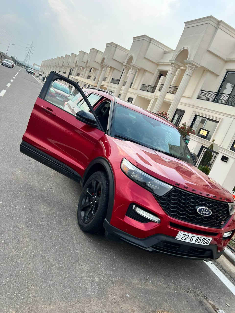 # فورد اكسبلولر  ST
موديل 2022 
فول مواصفات / مواصفات ST  
حجم المحرك 6 سلندر  تون توربو 
ضرر فقط ربع صندوق تحت علامة فورد 
عداد الكيلو متر 50.000  الف كيلو متر 
سعر : 370$
سيارة كاملة من هزة ومابيها اي نواقص كلها بلادي مكان سيارة اربيل 
للتواصل /فيس بوك 
او اتصال واتساب / *********** أربيل, العراق
