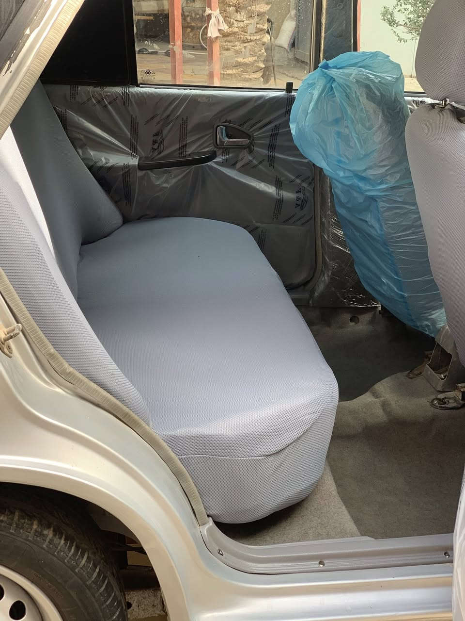 سلام عليكم سياره سايبه 12 رقم الماني باسمي تحويل مباشر سياره جاهزه ومابيه نقص برغي
مكينه لاتنقيص ولا تبخير 
كير جديد 
دينمه جديده 
سلف جديد 
منضومه بانزين بخاخات بلكات جديده 
كهربايات كله جديده 
منضومه اشاره 
نكطت خياس مابيه 
مضخم سماعات 
سياره شوفت عينك وحلوه ماناقصه شي 
سعر 29 وبيه مجال 
مكان دوانيه الحمزه شرقي 
رقم ***********
