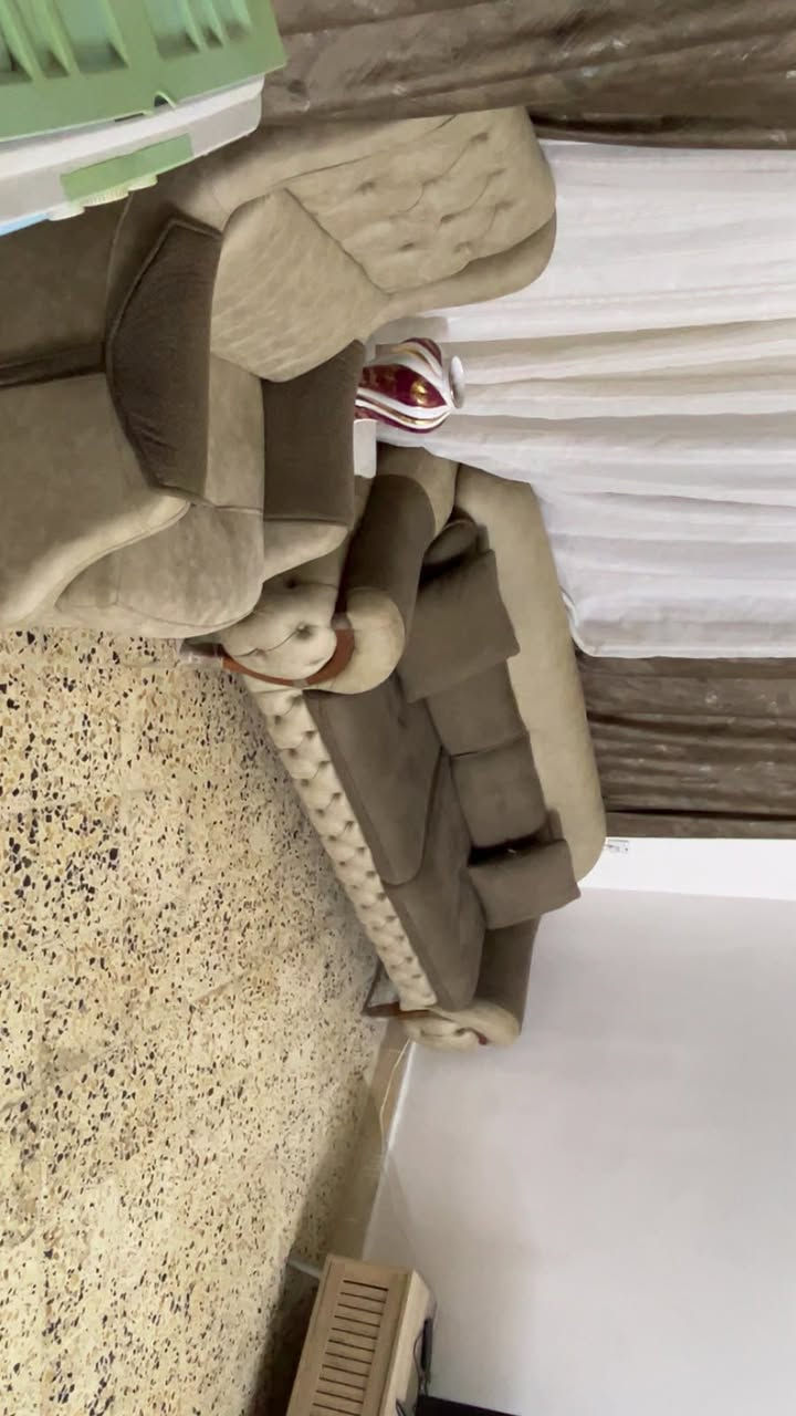السلام عليكم عندي عندي هذه التخم. تركي   يصير نضام سرير جديد لا شك ولا خسف  لون اوفوايت بجوزي استخدام قليل بلحقيقه احله


**إذا كنت صاحب هذا الإعلان وتريد حذفه لأي سبب، رجاءا أرسل رسالة إلى الدعم الفني**