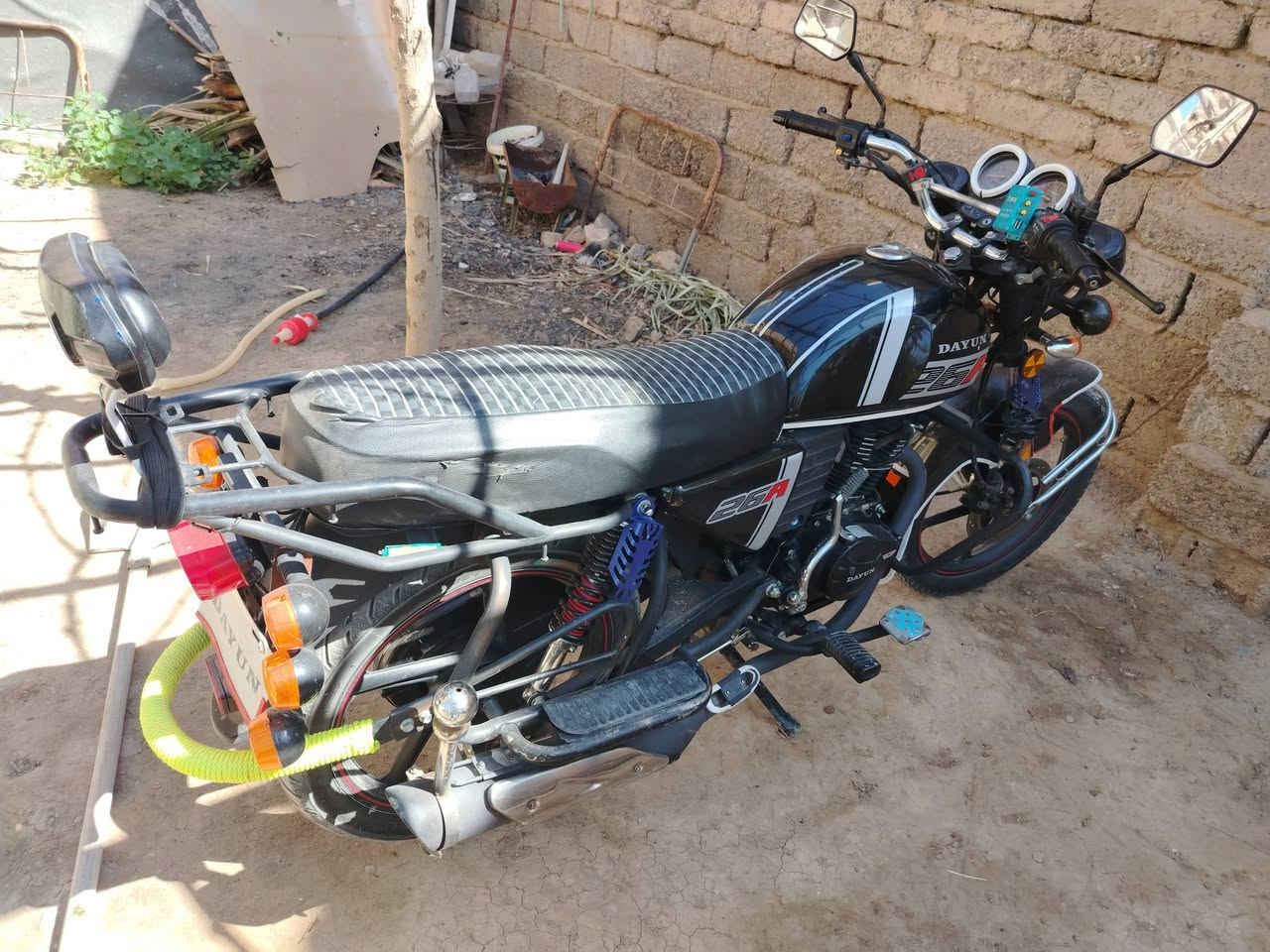 دراجة داون للبيع كاملة موديل ٢٠٢٣ المكان شهربان سنسل 
***********
