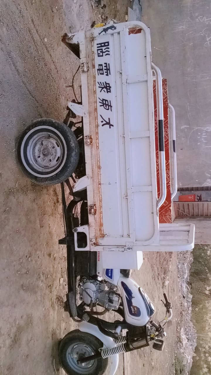 سلام عليكم ستوته لبيع موديل 2020 جاهزه مكينه جديده سدر جديد تواير ابو الخط البيضه  جدد فلنجات جدد السعر بواحد وسبعميه وبيها مجال مكان ناصريه متواجد وساب هذه الرقم ***********
