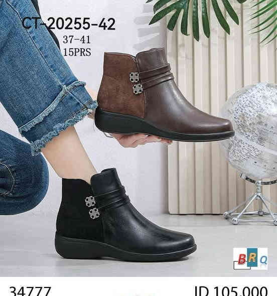 #الفراشةللاحذية
وصلت بوتات نسائي 
متوفر جلد وكتان 
مريح باللبس
قياسات 37_41
متوفر جملة ومفرد 
عنوان محل طوز خورماتو سوق جمهورية مقابل صياغة شيرزاد جاف
للحجز مراسلة صفحة او واتساب 
***********
يوجد توصيل للجميع محافضات
