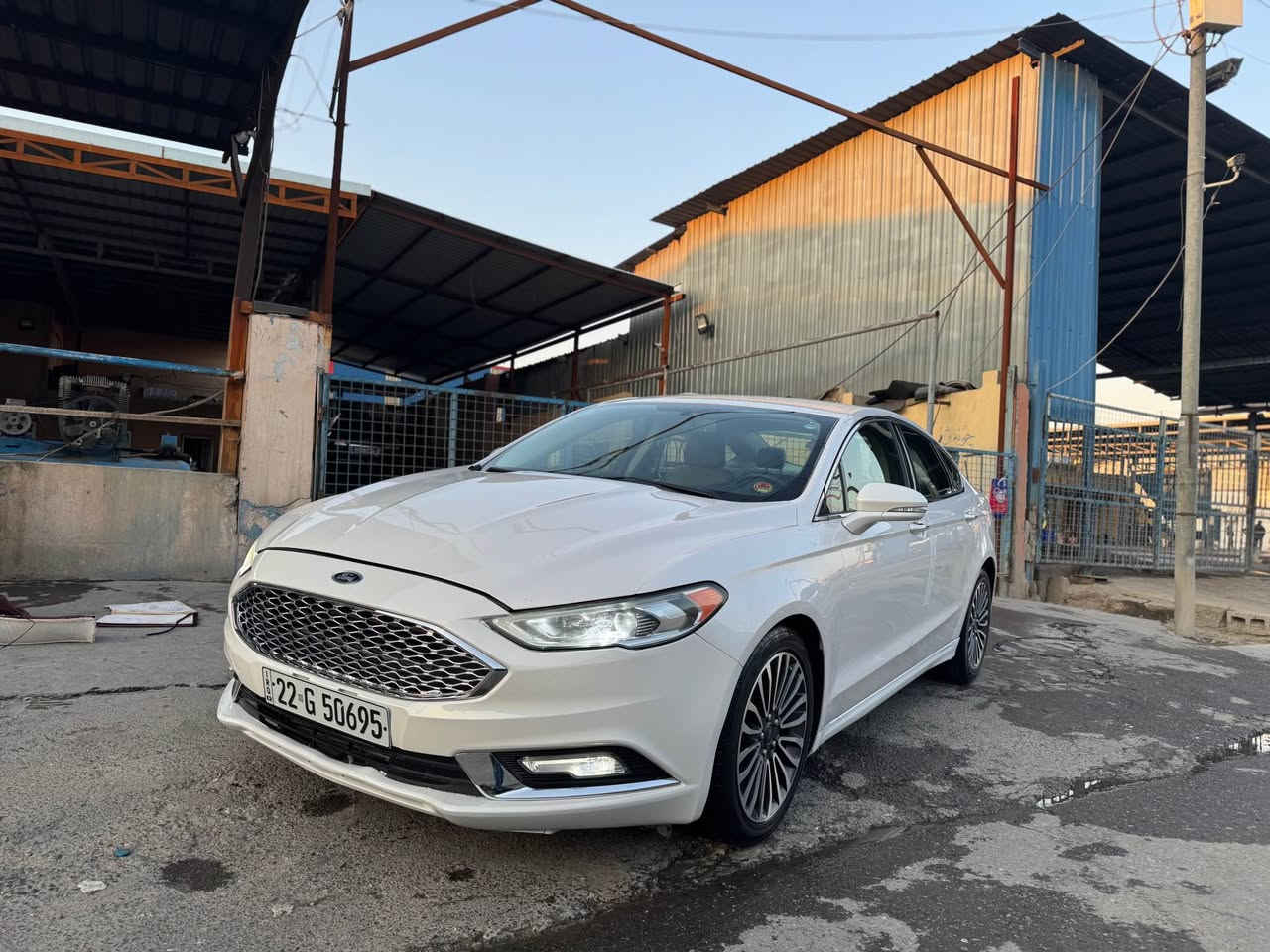 Ford fusion 
2017 
مواصفات تيتيانيوم
بدون سلايت 
محرك 2.0 توربو
گير ماوس 
بةسمة شةغال
كوشنات جلد+ كوشن خةرن+ كوشنات هيتةر
گير شفت
لايتات زينون بلادى ويل كروم
ماشى 80,000 
محرك مامفتوح شرط فحس
شوية بونيت سبغ ارباگ ستيرن سيستم
بدون دواخل كل شرط
سنوية جديد
سعر 125
عنوان اربيل
*********** أربيل, العراق
