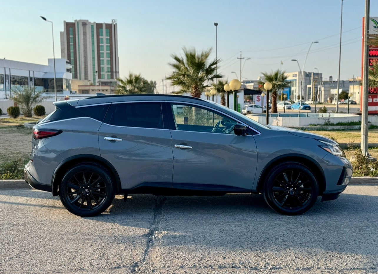 السيارة:-  Nissan murano midnight
‎مۆدێل :-٢٠٢٣
‎محرک :-٦سلندر 
‎لون:- سمنتي 
‎مواصفات: -فور ويل ٤*٤- كشنات جلد  -کشنات هیتر - داخل اسود - رادار امامي خلفي و جوانب -بسمة -شاشة كبير - لایتات لید 
‎ماشيه:- ٤٠ الف 
‎الضرر: واحد جاملغ بدون دواخل
‎ایرباک ١٠٠/١٠٠ سلیمة
سيارة بدون رقم
سعر :- ١٧٨ 
عنوان :- أربيل شركة ريبوار سالار 

‎رقم شاصي : 5N1AZ2BS7PC119074
‎اتفاصيل كثر اتصال على رقام تاليه 
***********
***********
