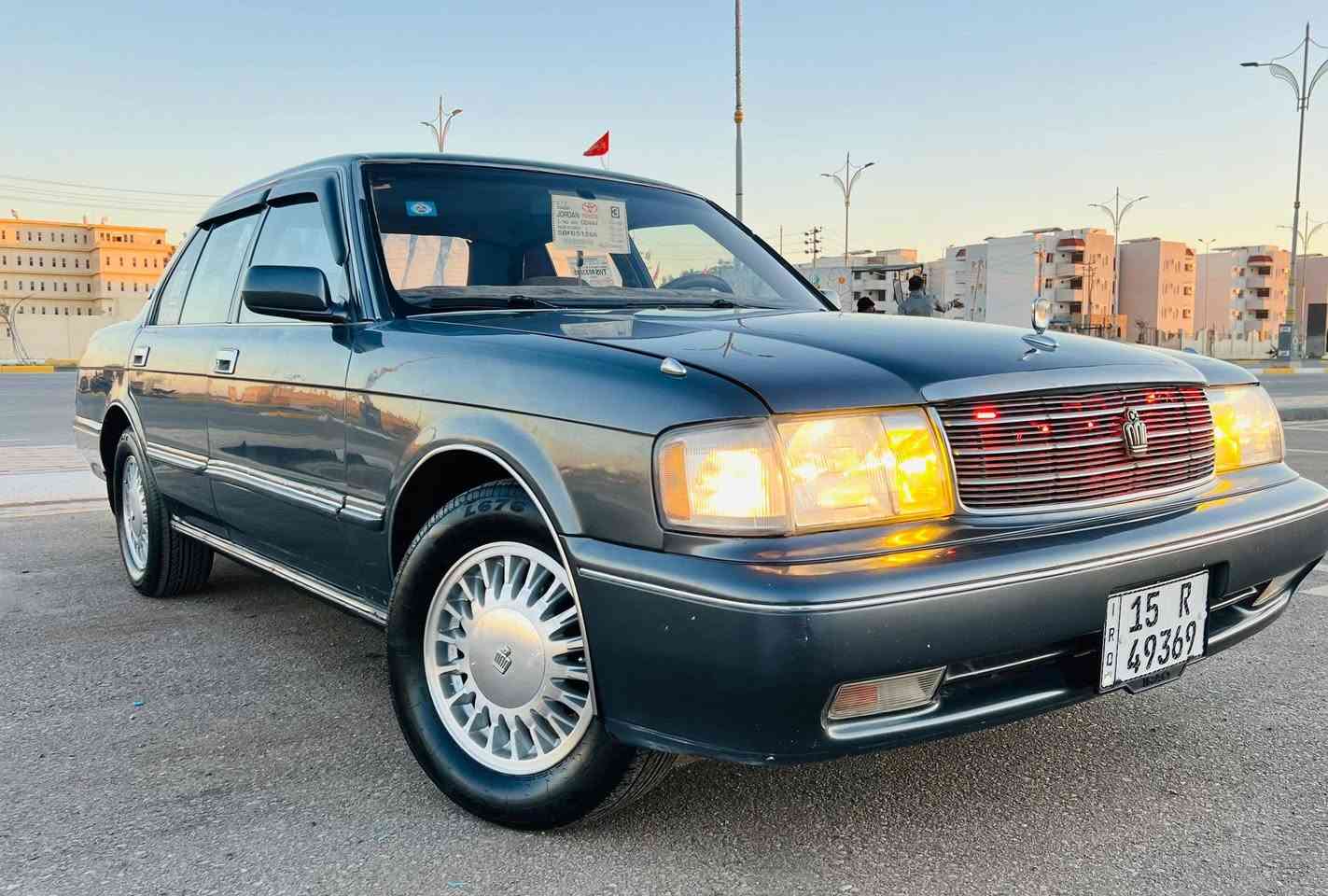 سلام عليكم ورحمة الله لبيع رانب ايسر بلاد لون كحلي رقم انبار مشروع وطني  انكليزي تحويل وكاله مكفول من الكص ونقل جثه وعيب شرعي واصوليات تخم تاير كهربائيات وكير ومكينه شاشه تاب مكفوله السياره وجاهزه السعر 71  وبيها مجال للشراي مكان كربلاء رقم الهاتف ***********
