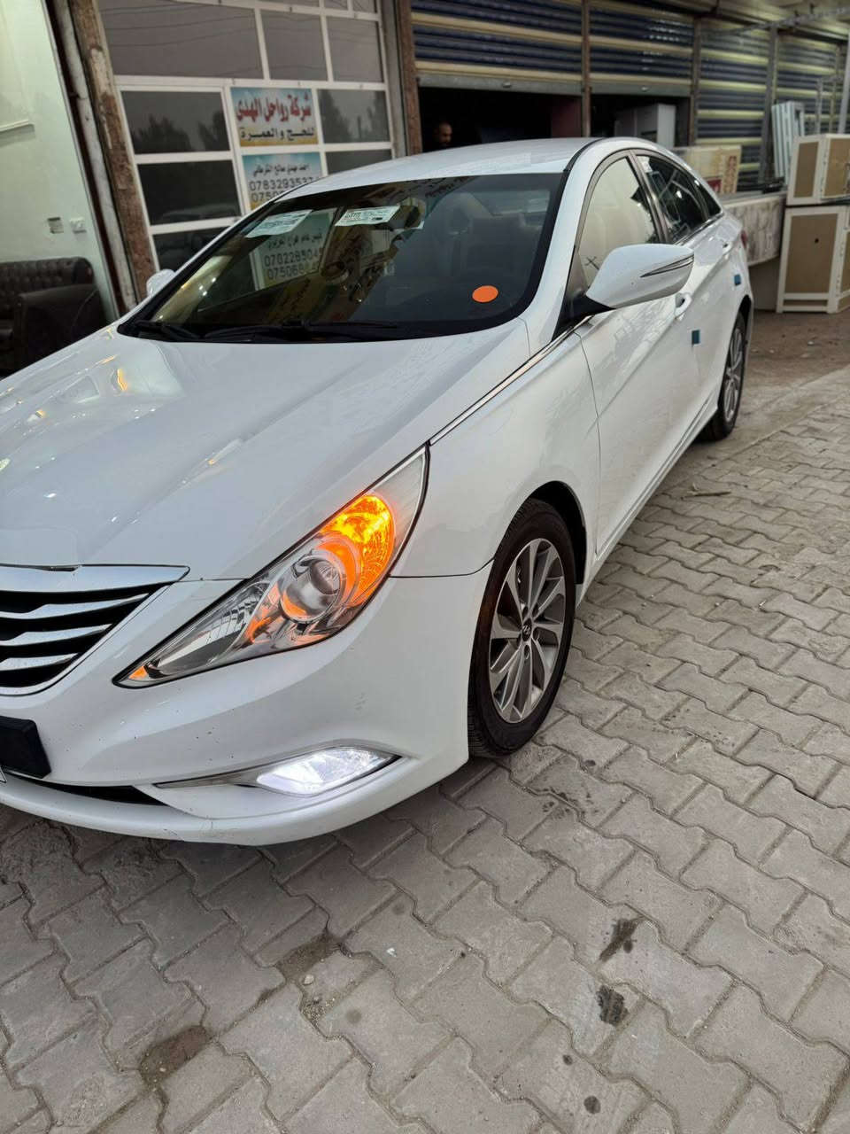 السلام عليكم 
للبيع هونداي سوناتا 2014 
خليجي الشركة العامة 
السيارة كفالة عامه من صبغ وبارد 

عنواني بغداد اليوسفية الستفسار علا هاذه الرقم 
***********
***********
