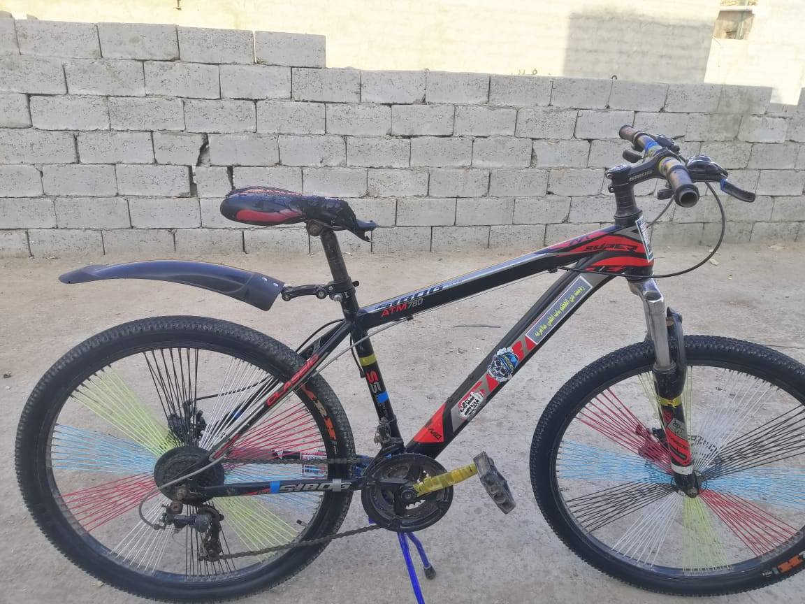 سلام عليكم باسكل جبلي لللبيع حجم 26 مديل 22 الباسكل  نضيف احله من الصوره السعر 80 وبي مجال ***********
