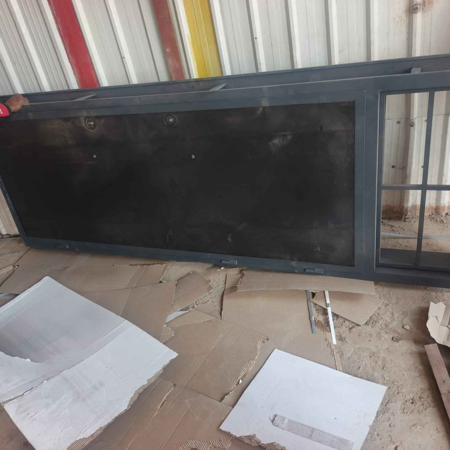 مجموعة من الابواب القاصة ٣٠ باب
ابيع شلع 
***********
