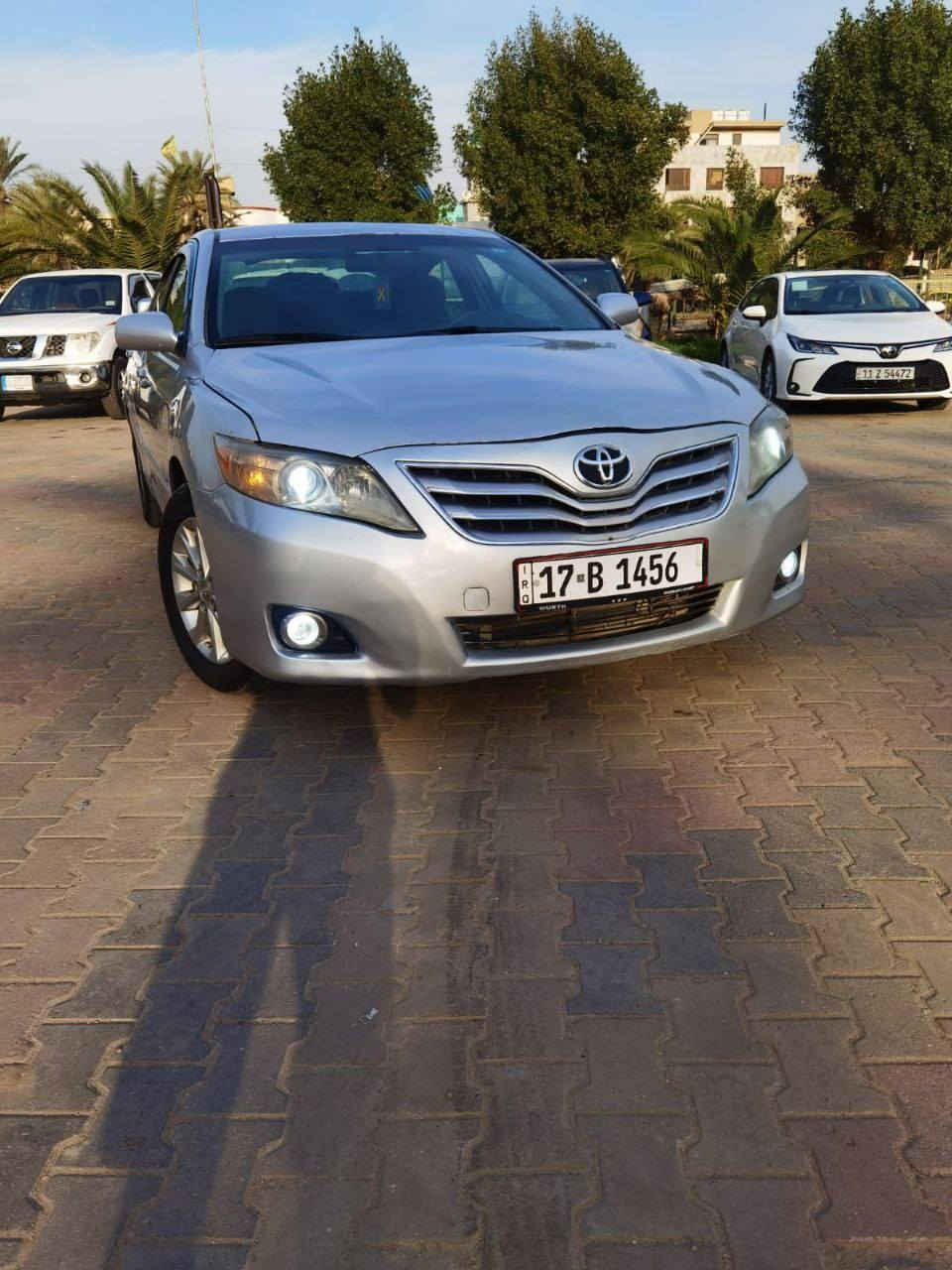 السلام عليكم ( للبيع ) 

تويوتا كامري موديل 2009 محدث بجم 2011  اخت الجديده 

محرك 4 سلندر 2400 كير جدد خير من الله  رقم انكليزي باسمي17 شرط التحويل يعني وين مايعجبك اتحول بأي محافظه  

 وارد امريكي حادثها جاملغ امامي فقط صبغتها حزام ع ايدي على اثر جراد بدون معجون اوضربه 

  مواصفات :- شاشه جبيره / كاميرا خلفيه / بلوتوث رام خزن / تحكمات جهتين 

صدر ورا وكدام مبدله جديد تخم تاير جديد باتري قبل اسبوع شديته جديد جامها كهربائياتها سنتر لوك كله بشرط شركه سياره مال جناي وين مايعجبك اطلع وترايها مال جديده لا تسمع صوت ولاطكه ولا وحيف واما السرعه فعباره عن صاروخ🚀  

العنوان:-بغداد/قرب مرور الكاظميه 
السعر :- 97 ورقة 
الاتصال :- ***********

وبالعافيه على صاحب النصيب ❤
