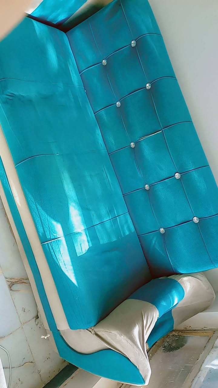 السلام عليكم 
مكلفة بلنشر    تخم للبيع بي اضرار مثل ماموضح بلفديو ولصور  رايدينة ب60 @إشارة


**إذا كنت صاحب هذا الإعلان وتريد حذفه لأي سبب، رجاءا أرسل رسالة إلى الدعم الفني**