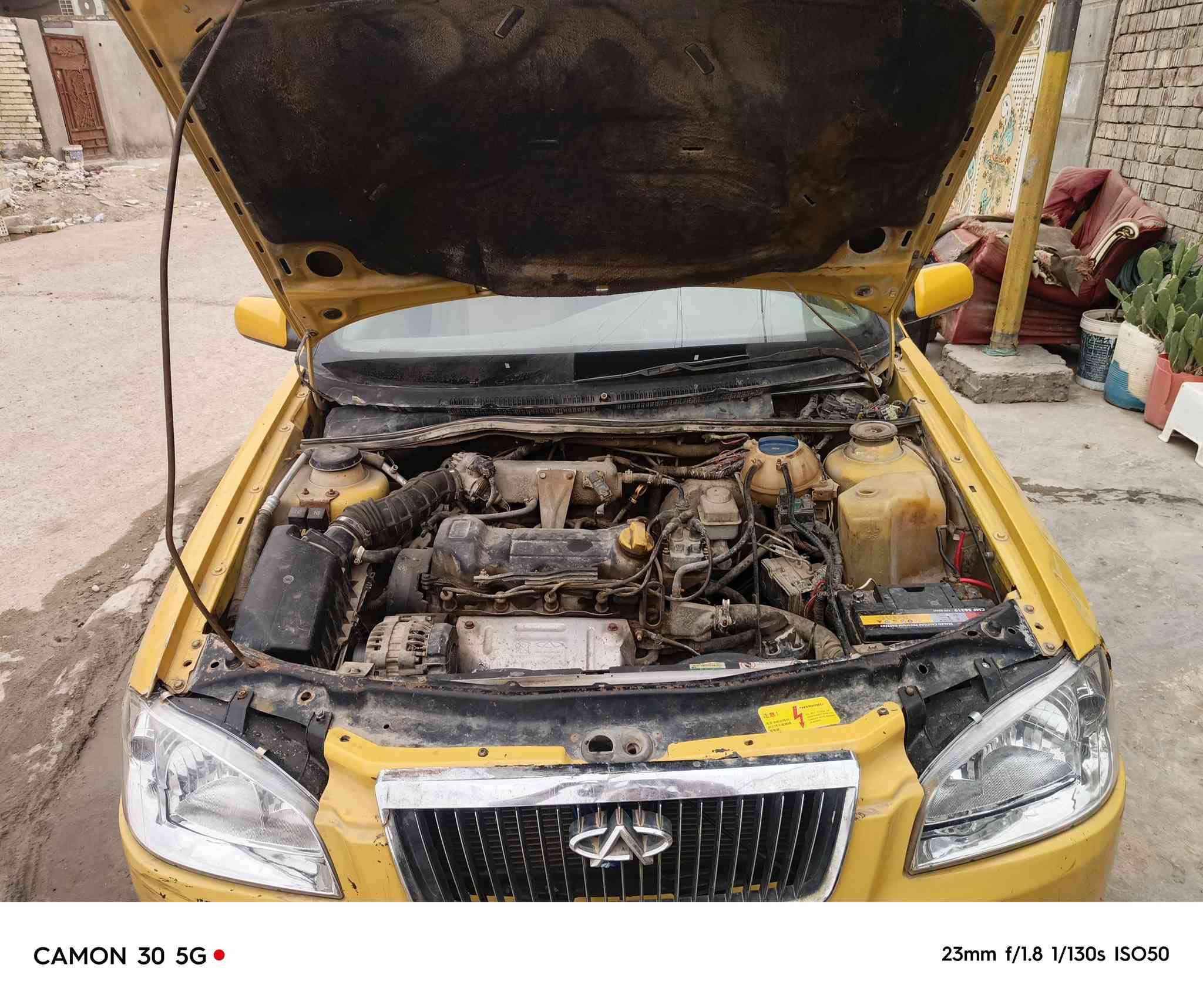 سياره شيري كوين للبيع مديل 2009السيارة متروكة فترة شغالة محرك نضيف بيهة نواقص قليلة رقم انكليزي معاملة ماشية السعر 25$ الرقم ***********
