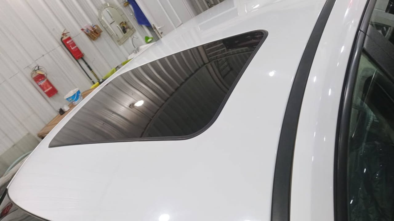 السلام عليكم 
هوانداي النترا موديل 2021 وارد امريكي حادثها موضح في الصور وبها مكانين بارد السياره مكفوله من التبديل والصبغ بدون دواخل بدون ايرباك المواصفات محرك 2000 دوش بصمه فتحه رادار امامي وجوانب ويل كب لد امامي خلفي كامره وشاشه وحساس كير محرك تبريد مكفول من الفتح ماشيه 49 كيلو هزه وسنويه ورقم جديد بغداد بأسمي السعر 148 وبها مجال بسيط العنوان بغداد الاعظميه قرب ساحة عنتر 
موبايل *********** بغداد, العراق
