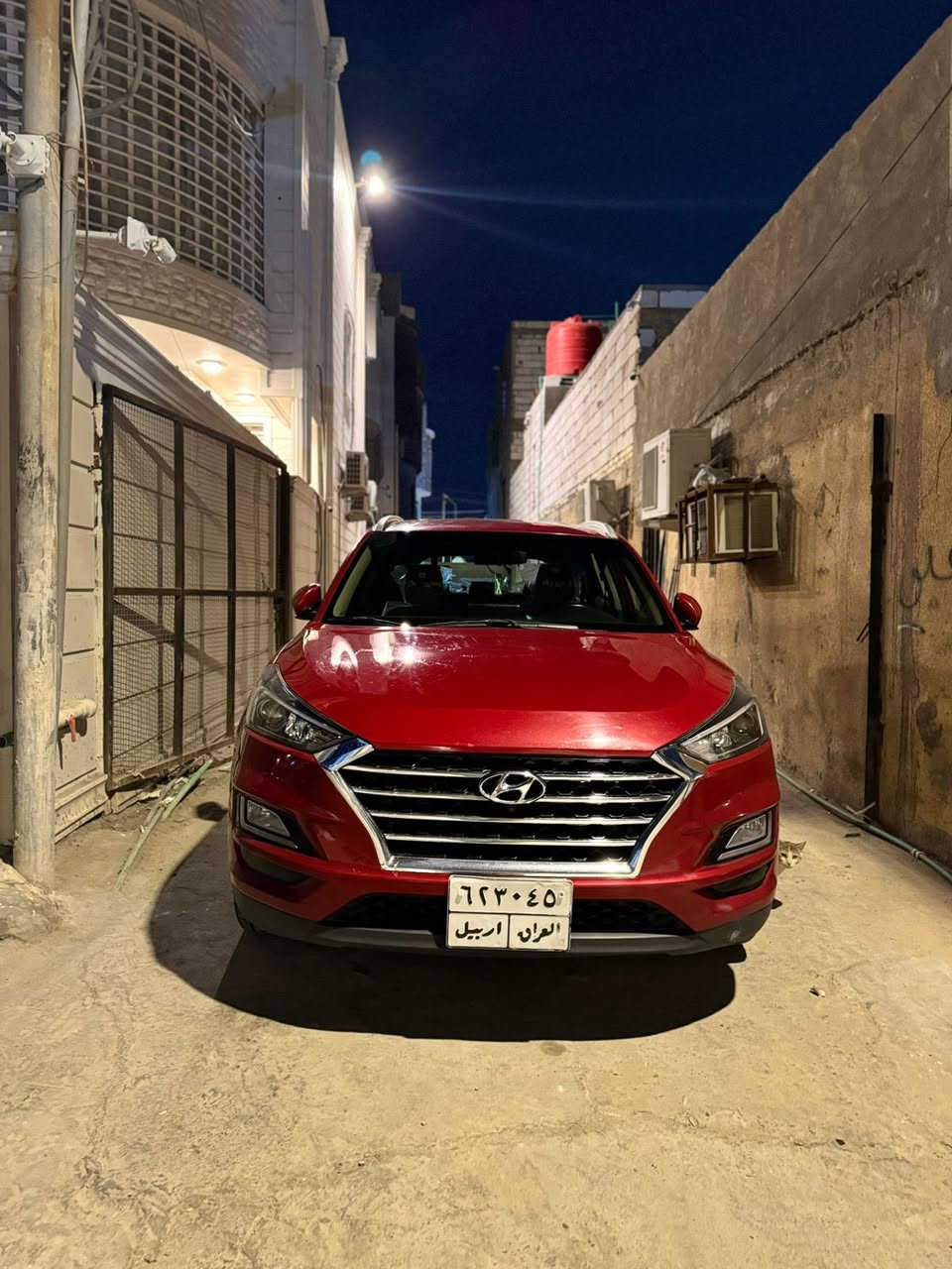 السلام عليكم توسان لون مميز 2020  خليجي رقم اربيل تريد وكاله او تحويل بعده ما منتهيه سنويه  مكينه دوش 2000 ماشيه 78 مكاني بصره رقم ***********  سعره 175 بيه مجال قليل
