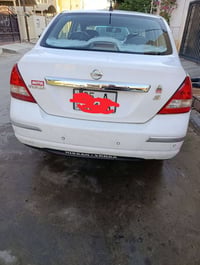 فيرسا • ٢٠١٠ • محرك ١٫٨