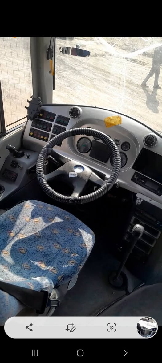 للبيع موديل ٢٠٠٩ وا***********قع حال رقم كركوك مكينه كمنز جاهزه للعمل بدون صبغ بلاديه مكانه بغداد،سعره ٨٥ بيه مجال باص مستبيشي
