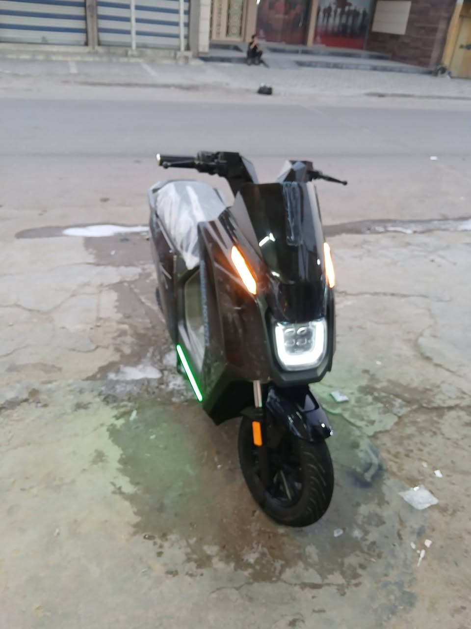 للبيع ٦ بطاريات دراجه نضافه فول السعر  ٧٥٠ رقمي***********  مكاني الامين
