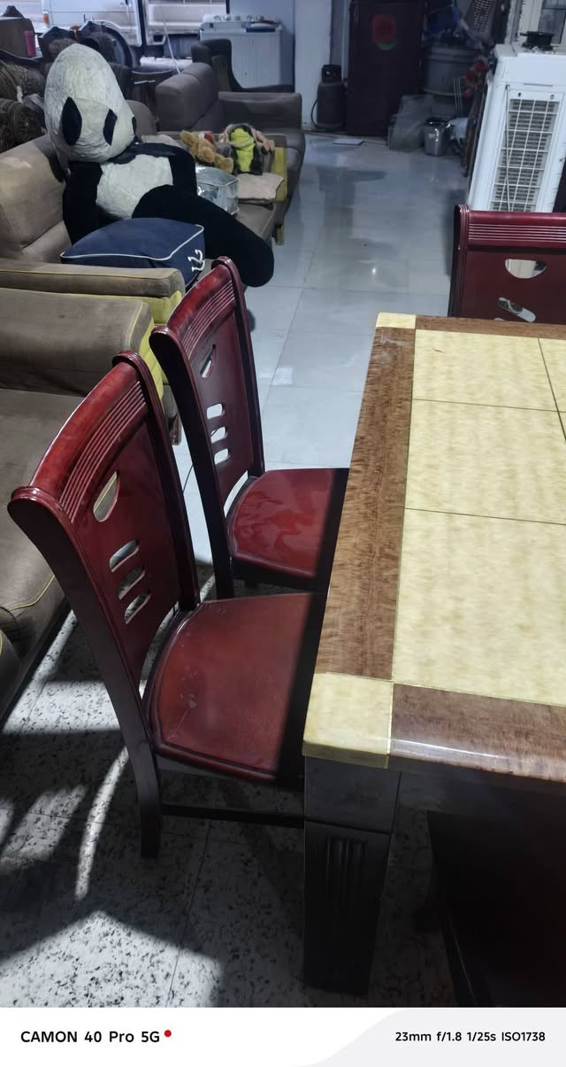 ميز طعام مرمر ثقيل + 6 كراسي صاج نضافه 100٪ السعر 150 وبي مجال + ڤاترينا هيه وتحفياته سعره 70 وبيه مجال قليل العنوان الشوملي البراكيه مجمع الجبوري *********** اسيا ‏‪***********‬‏
