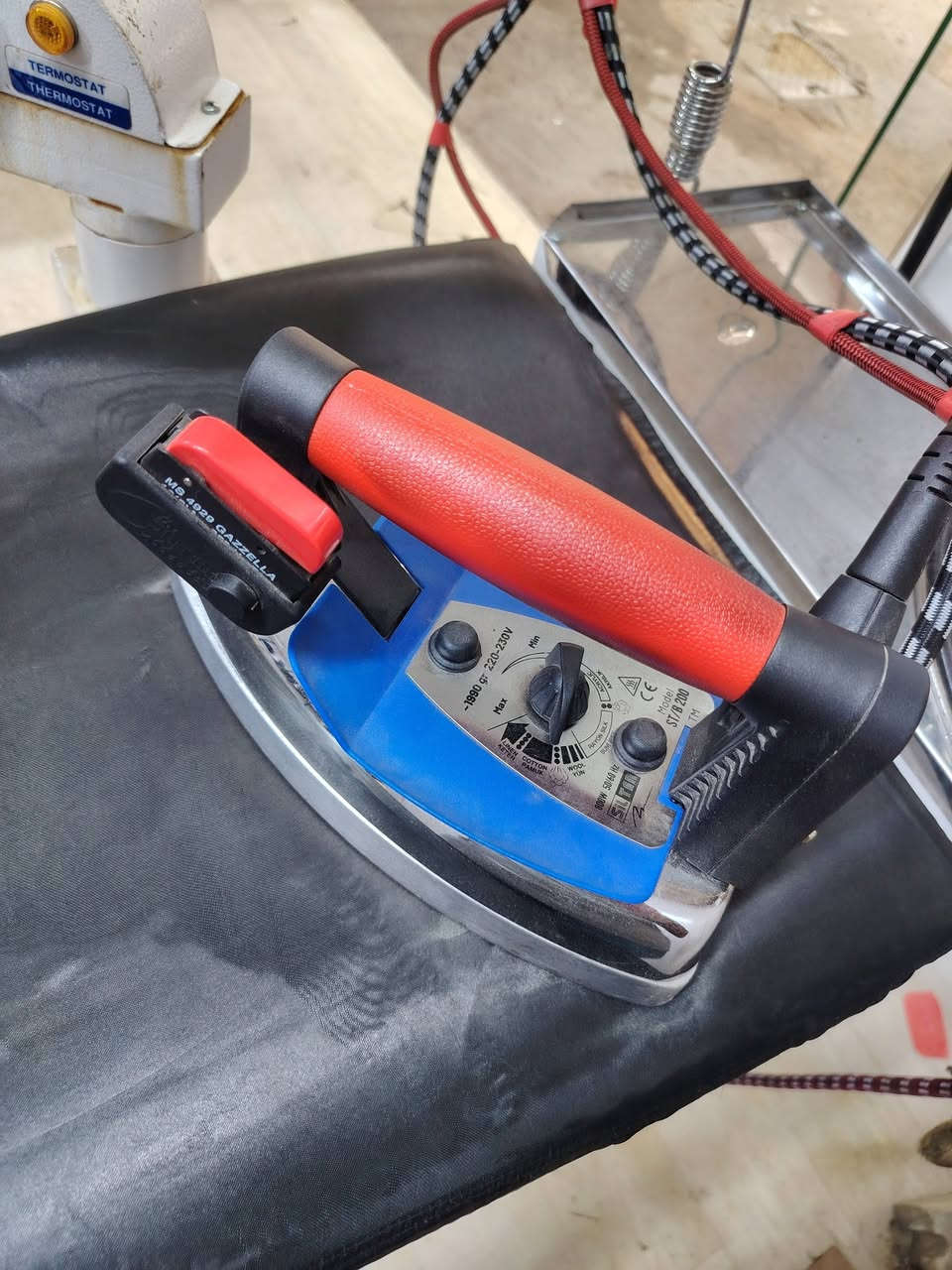 نورفه تركي الفا تركي
استخدام اقل الشهر 
نظيفه كلش الجنح سلستيل 
دفع سحب فول اوتوماتيك 
سعرهه مليون ونص مكانهه بغداد 
***********1
