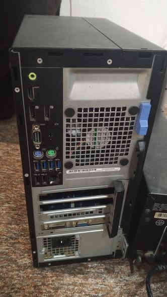 بيسي كمبيوتر للبيع بسعر مناسب ومواصفات حلوة:

معالج:i5-6600
 كارت شاشه:GT630
كارت شاشه مدمج:Intel HD Graphics 530
رامات:16 GB
مساحه:SSD 125 GB
مساحه2:HDD 90 GB
النظام:ويندوز مخفف وسريع يفيد

هاذي المواصفات حلوة وتفيد اغلب الناس الي تلعب العاب وسط او ناس تستعمله للعمل طبعا راح يكون سعر الجهاز 175 الف للتوصل على الرقم *********** ومكاني النجف ولايوجد توصيل
