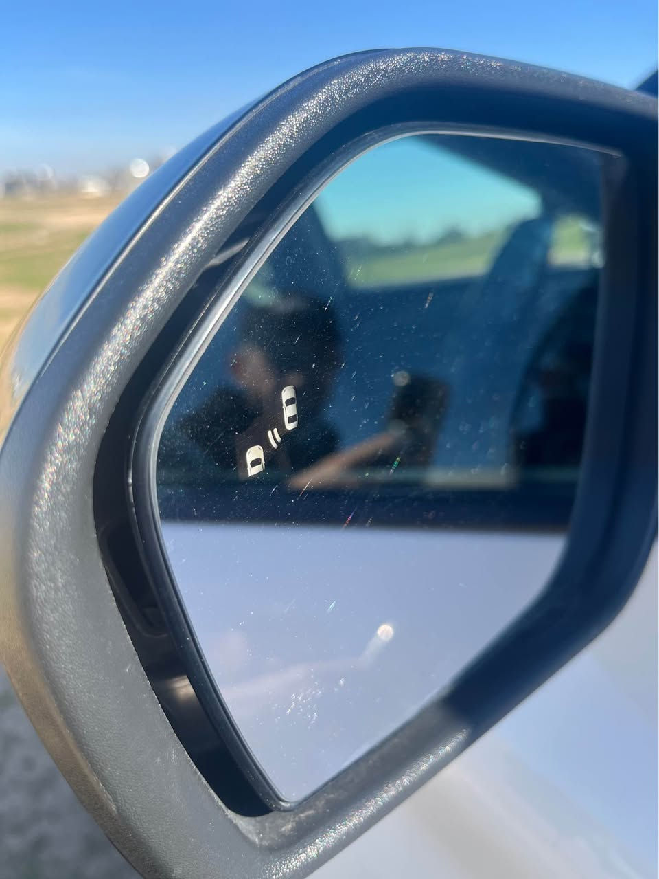 سلام عليكم 
فورت اكسبلور 2024فول موصفات      
بدون صبغ ارباك سوكان وشان سيستم 
4x4
4 سلندر توربو 
تشغيل عن بعد 
تحديد سرعه 
كشن جلد 
كشن حار بارد 
سوكان حار بارد
Vip
سندوق شفت 
٦ موصفات كير
ماشي 32000 أربيل, العراق


**إذا كنت صاحب هذا الإعلان وتريد حذفه لأي سبب، رجاءا أرسل رسالة إلى الدعم الفني**