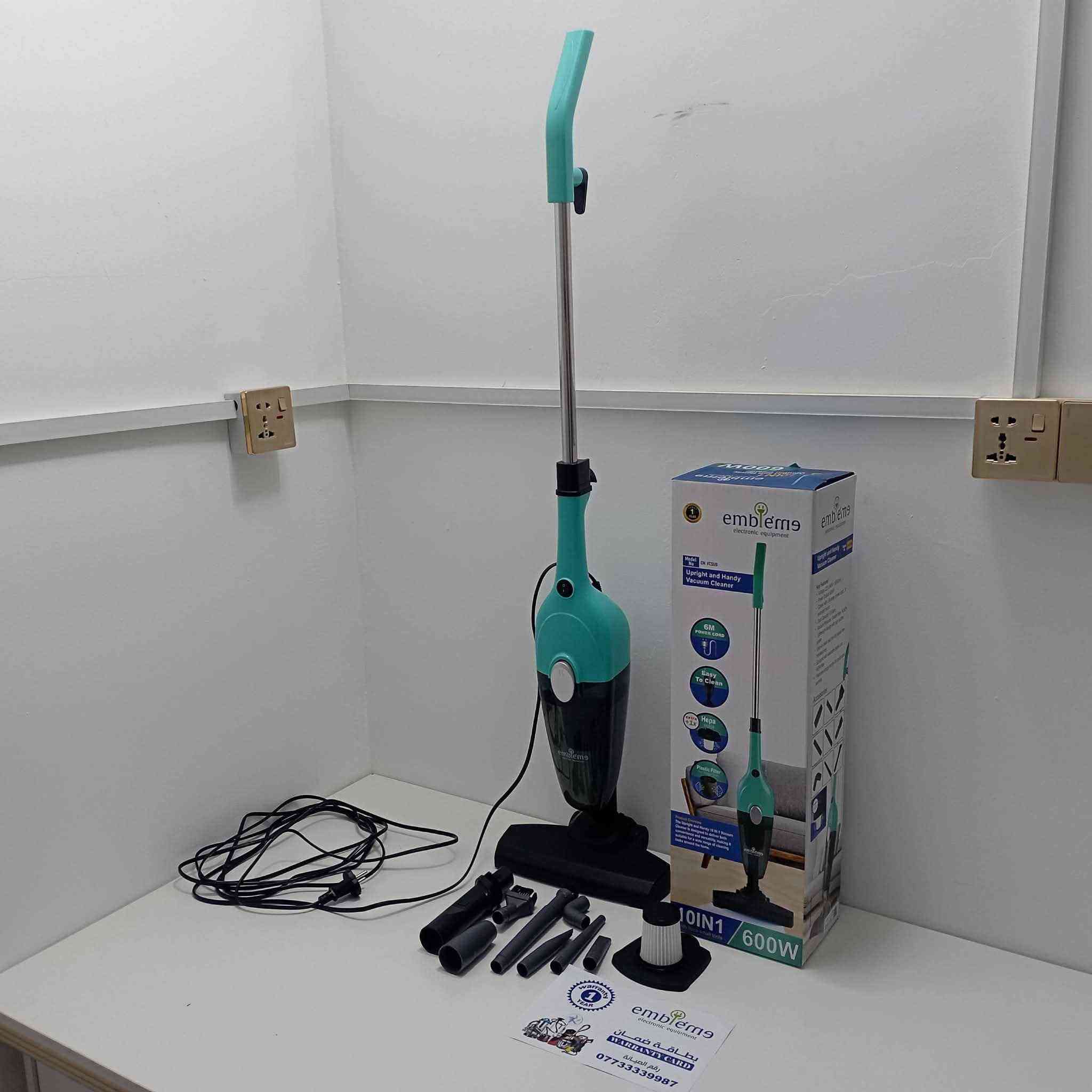 ⬇️⬇️مكنسة كهربائية ماركة امبليوم 

تنظيف الأرضيات الصلبة والسجاد الخفيف بكفاءة عالية

كنس الغبار والأوساخ من الزوايا، الحواف، وتحت الأثاث

الاستخدام كمكنسة يدوية لتنظيف الأرائك، الستائر، السيارات، والطاولات

إزالة الغبار من الأجهزة الإلكترونية والمفروشات

مناسبة للاستخدام المنزلي اليومي بفضل تصميمها الخفيف والعملي

المميزات

تصميم 2×1 (عمودية + يدوية) يوفر مرونة كاملة في التنظيف

قدرة كهربائية 600 واط لأداء قوي وشفط فعّال

ضغط شفط يزيد عن 14.5 كيلوباسكال لالتقاط الغبار الدقيق

فلتر HEPA قابل للغسل يساعد على حبس الغبار الدقيق وتحسين جودة الهواء

سعة حاوية غبار 0.8 لتر مناسبة للتنظيف اليومي بدون تفريغ متكرر

سلك كهرباء بطول 6 أمتار يمنحك حرية حركة واسعة أثناء التنظيف

تصميم خفيف الوزن وسهل الحمل والاستخدام

حاوية غبار سهلة الفك والتنظيف بدون أكياس

مقبض مريح للاستخدام الطويل بدون تعب

مجموعة ملحقات متعددة (10 في 1) لتنظيف مختلف الأسطح والزوايا

يعمل على تيار 220–240 فولت  50–60 هرتز

المواصفات الفنية

الجهد الكهربائي: 220–240V ~ 5060Hz

القدرة: 600W

سعة الغبار: 0.8 لتر

الوزن الإجمالي: 1.85 كغ

أبعاد الجهاز: 1088 × 248 × 148 مم

حجم الكرتون: 130 × 170 × 565 مم

محتويات الصندوق

جسم المكنسة الرئيسي

أنبوب معدني للتنظيف الأرضي

فرشاة أرضيات

عدة فوهات للتنظيف الدقيق والزوايا

فرشاة صغيرة للأثاث

فلتر HEPA

غطاء فلتر

حاوية الغبار

ملحقات إضافية (حتى 10 قطع صغيرة)

ضمان لمدة سنة من تاريخ الشراء بغداد, العراق


**إذا كنت صاحب هذا الإعلان وتريد حذفه لأي سبب، رجاءا أرسل رسالة إلى الدعم الفني**