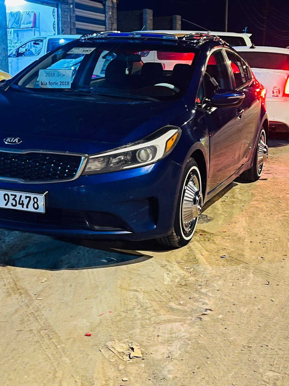 سلام عليكم كيه فورتي 2017امريكي حدثها باب سائق فقط ولباقي ليبل واحد تخم تاير جديد  تبريد حداديه جديده مكينه 2000دوش خير من الله سنويا 31سياره مشروع وطني تحويل مباشر سعرها 122وبيها مجال رقم الهاتف***********

