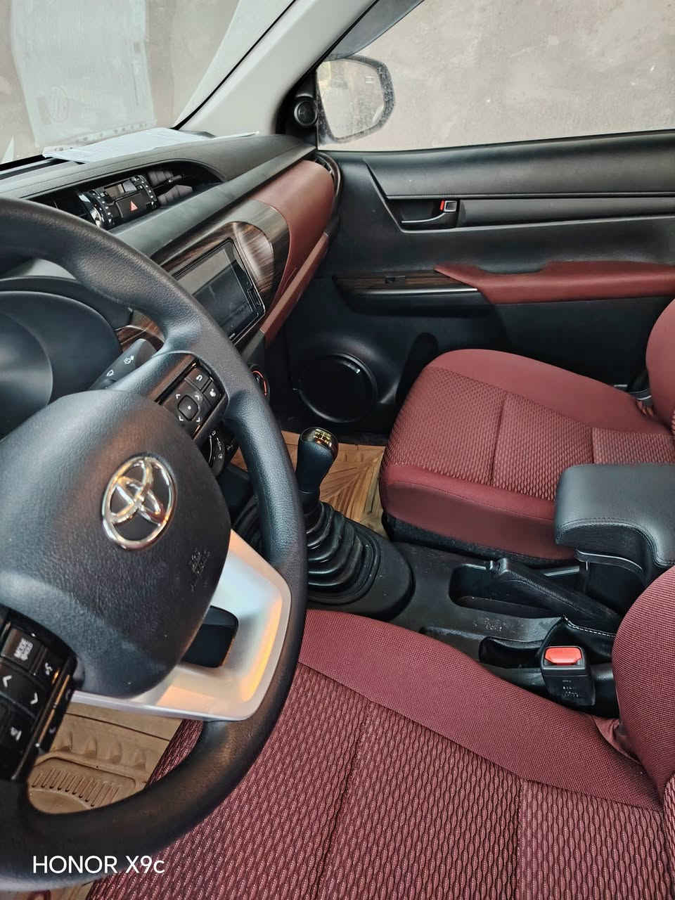 سلام عليكم ورحمة الله وبركاته
تويوتا هايلوكس للبيع موديل 2025. ماشيه ٣٠
كفاله عامه. رقم مثنئ.      سعره.  257 
وبيه مجال.     مكانه السماوه تواصل
أكثر تصال على الرقم ***********
