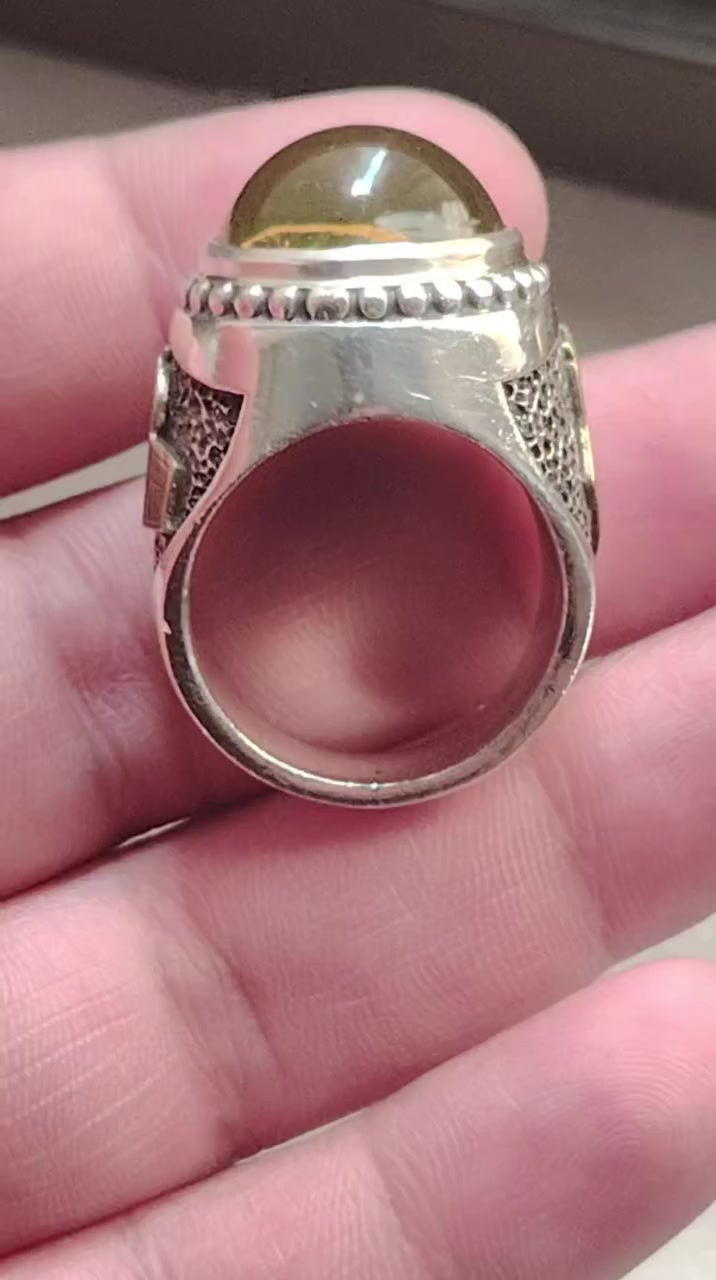 كهرب كولومبي 3ᗪ نوادر .. فيه نملة صغيرة وبقايا عضوية لحشرة غير معروفة وكذلك جناح بالاعلى لحشرة معينة .. للمشاهدة فقط


**إذا كنت صاحب هذا الإعلان وتريد حذفه لأي سبب، رجاءا أرسل رسالة إلى الدعم الفني**