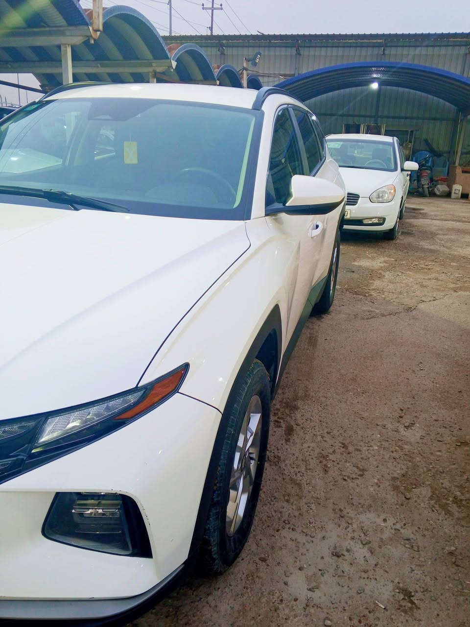 السلام عليكم ورحمة الله وبركاته توكسان موديل 2024 وارد امريكي سياره فول عده لبنرامه تشغيل عن بعد 
اربع انضمه قياده
قياده ذاتيه
أوتو هوت
أوتو ستوب
تدفئه المقاعد
رادار امامي
نقطه عمياء 
هوايه بيهة مواصفات
حادثهة تبديل بنيد وكاله نفس لون بارد بسيط بلجاملغ
بدون داخل
السعر 200 ورقه وبيهة مجال بسيط 
*********** بي واتساب
