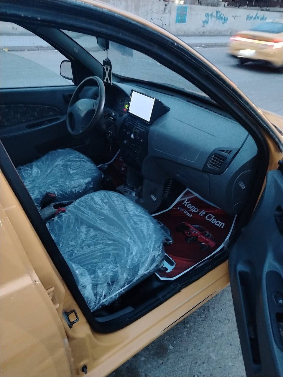 السلام عليكم طيبة للبيع موديل 2015 بيها جاملغ خلفي ضربة خفيفة ومعمرة نضيفة خير من الله السعر ٣٨ وبيها مجال رقم بغداد إنكليزي العنوان بغداد البياع الرقم***********
