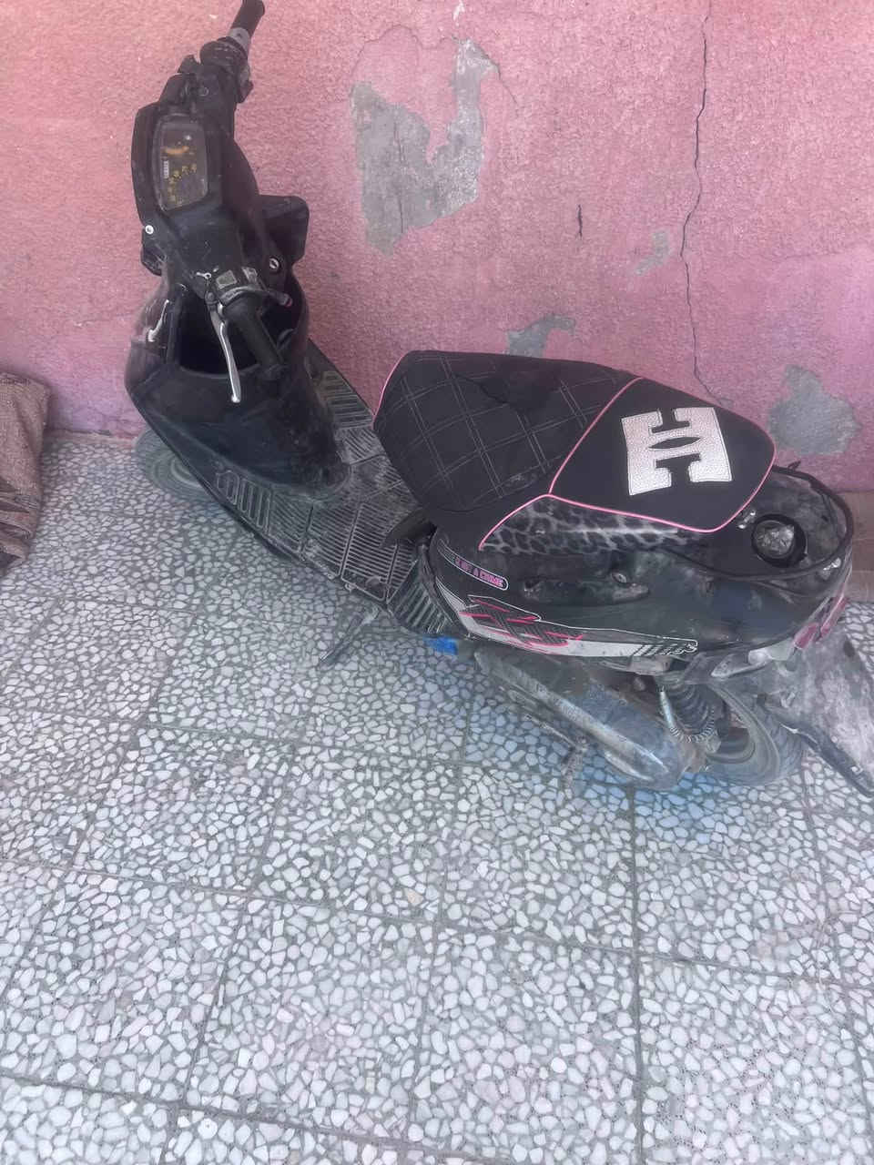 دراجه 60للبيع مجفته قبل3 ايام السعر 175 وبيه مجال العنوان شط العرب الكباسي الجزيره هاذ رقمي بي بس وتساب ***********
