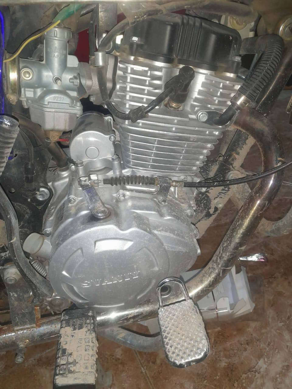 يراني للبيع برمجه يعني نارةوطكه ويا صالنصه نص ونطيك ويا صالنصه لبلاديه محرك ما مفتوح   موديل  24  سعر  700 الانبار الرمادي سجاريه  ***********
