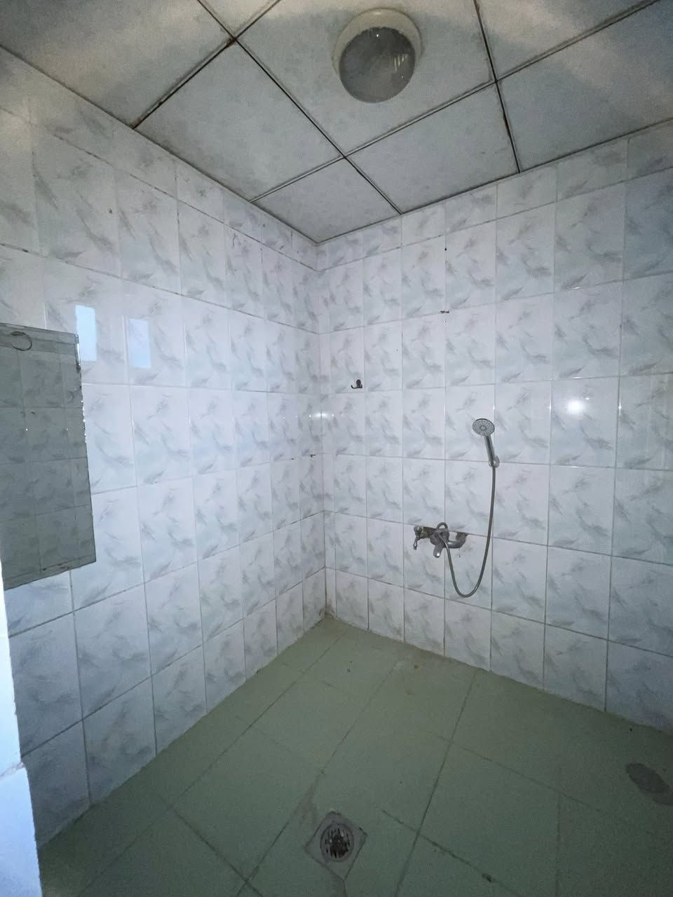 دار للايجار في حي السكر 

بدل الايجار 400 الف قفل🔒

المساحة ١٠٠

يتكون من كراج ومطبخ وهول واستقبال
وثلاث غرف نوم 

للتواصل واتساب⬇️⬇️

0777 274 0071
