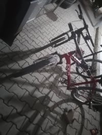 بايسكل جبلي للبيع البايسكل كلشي ما عايز غير نقال وكشن السعر(50الف)وبي ...