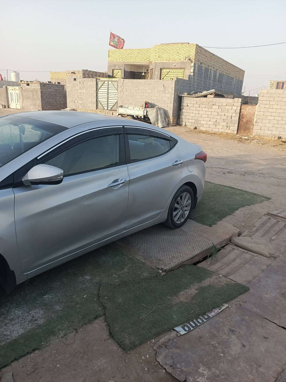 النتره موديل 16خليجي
بسمي مكينه كير حداديه جدد 

تبريد قطعتين ثلج بيها مكانات 

صبغ اثر جراد وبيها جاملغ تبديل 

مكان ناصريه مركز 100وبيها مجال 

***********
