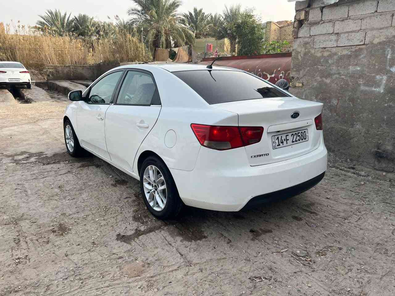 سيراتو 2013 خليجي
رقم دولي مداور وين مايعجبك
بيهه قطعتين صبغ بدون اي دواخل
السياره جاهزه وحلوة
مكان السيارة نجف***********بيع او مراوس النجف, العراق
