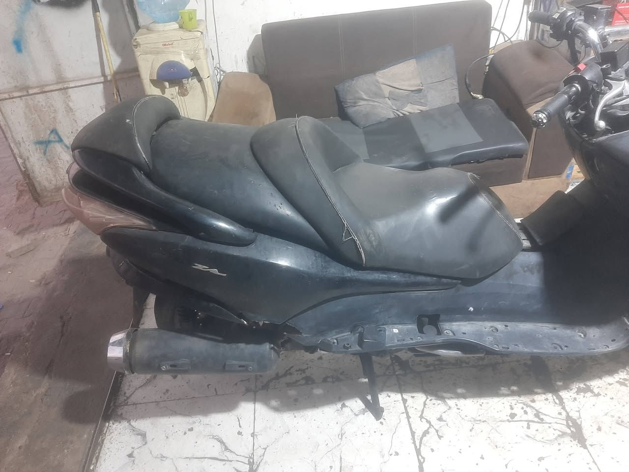 فورزه كوم حديد تشتغل وتخربط مكينه شلعه بيه فيت بام ابيع كوم حديد ٢٥٠ مكاني بغداد محموديه /***********
