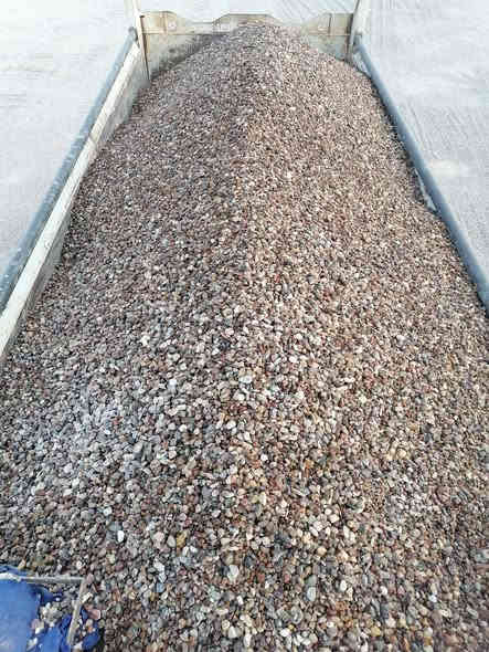 يوجد لدينا حصو جلات درجه اولى مغسول نضيف مال صب يتوفر عقرب توصيل نواحي ميسان خادمكم الحاج ابو عباس هاذه رقمي *********** وشغنه بيه تفاق مصداقيه
