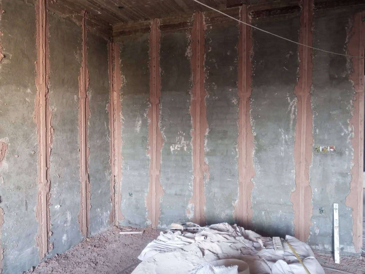 سلام عليكم يوجد لباخ جص مساطر درجه اولى وصب ارضيات ولبخ سمنت جراره سقل ونثر واجهيات  ***********
