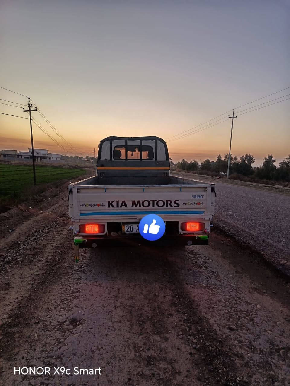 سلام عليكم لبيع كيه ام عيون  2001 رغم ديالى نكليزي سنويه ال30 تحويل مباشر مكينه كير شاصي مكفول رقم شاصي شعار كهربائيّات كلهة شغاله صدر جديد صبغ دوسات ول باب الخلفي  المكان دجيل غرب صيطرت شيخ براهيم لاتصال ***********
